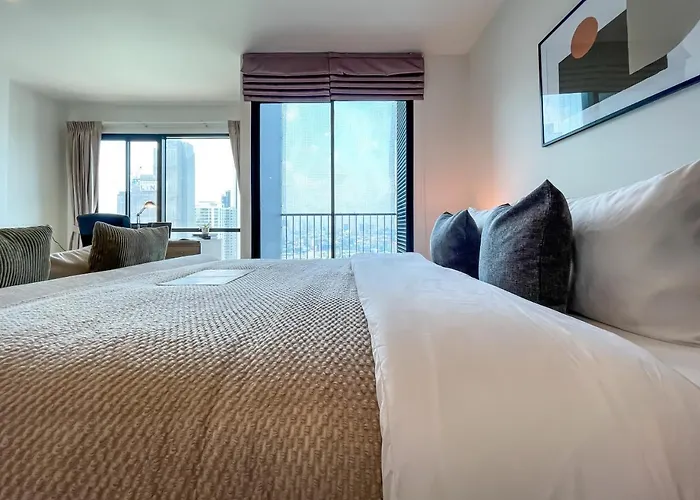 250 M To Bts L Spacious 42 Sqm L Pool And Steam Bangkok