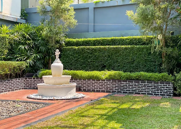 250 M To Bts L Spacious 42 Sqm L Pool And Steam Appartement *